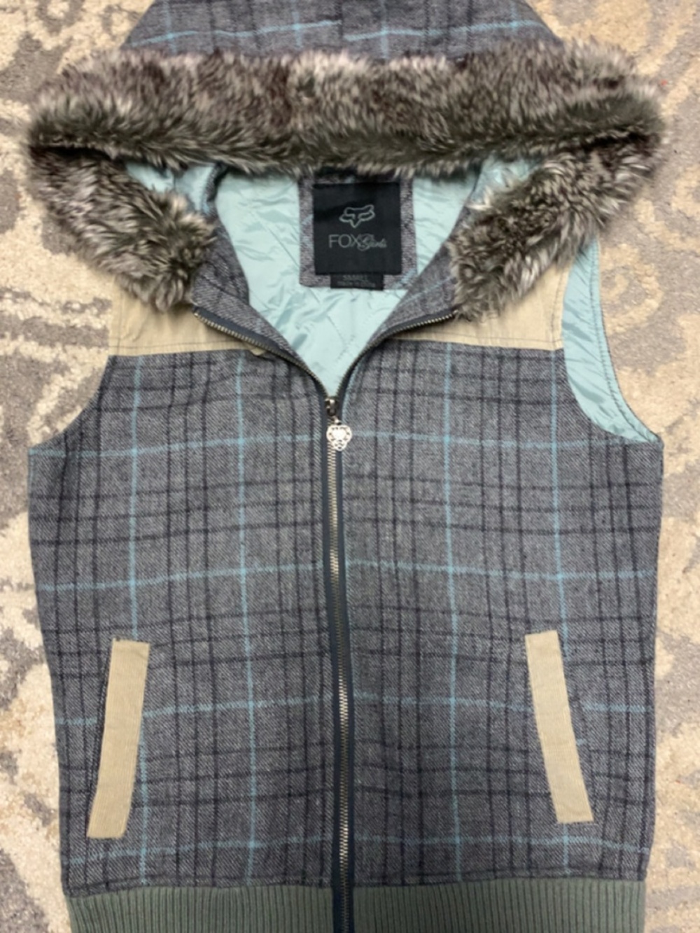 Fox Racing Hooded Vest - Picture 2 of 5